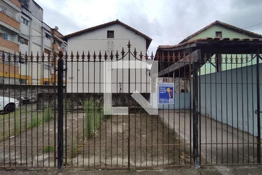 Fachada de casa de condomínio para alugar com 2 quartos, 98m² em Galo Branco, São Gonçalo