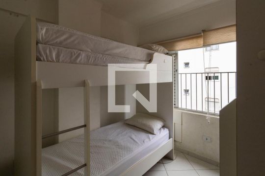 Quarto 2 de apartamento para alugar com 1 quarto, 55m² em Jardim Las Palmas, Guarujá