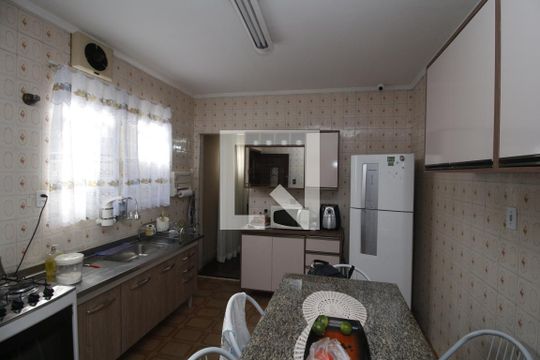 Cozinha de casa à venda com 3 quartos, 200m² em Vila Gomes Cardim, São Paulo