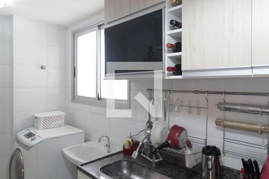 Cozinha e Área de Serviço de apartamento para alugar com 3 quartos, 75m² em Castelo, Belo Horizonte