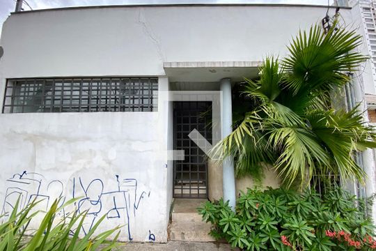 Fachada de casa à venda com 1 quarto, 94m² em Pinheiros, São Paulo