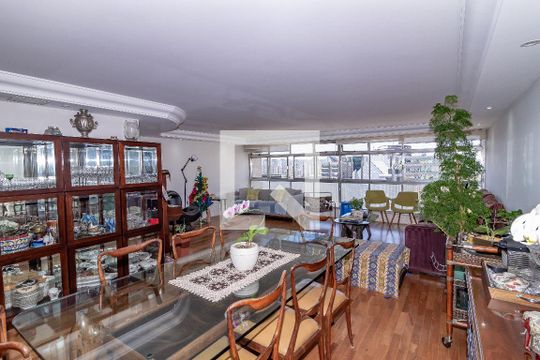 Apartamento para alugar com 3 quartos, 230m² em Perdizes, São Paulo