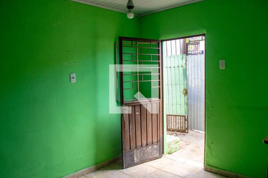 Edícula de casa à venda com 5 quartos, 300m² em Partenon, Porto Alegre