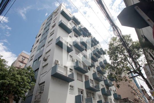 Fachada de kitnet/studio para alugar com 1 quarto, 30m² em Centro Histórico, Porto Alegre