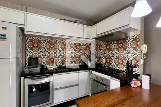 Cozinha de apartamento à venda com 1 quarto, 53m² em Pinheiros, São Paulo