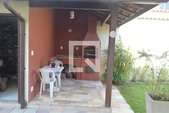Área Gourmet varanda & de casa de condomínio à venda com 3 quartos, 360m² em Taquara, Rio de Janeiro