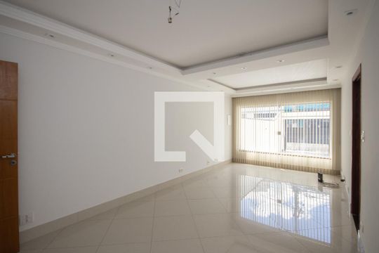 Casa à venda com 4 quartos, 280m² em Vila Mazzei, São Paulo