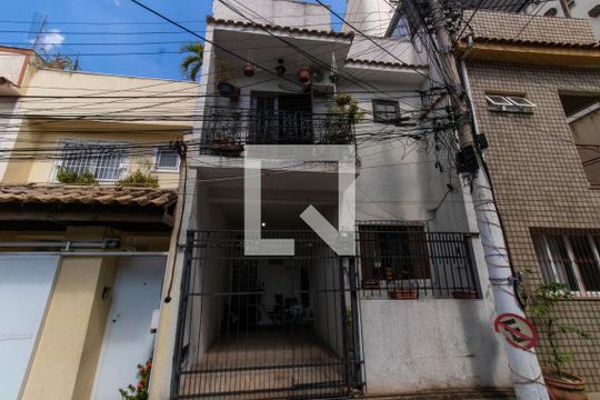 Fachada  de casa de condomínio à venda com 3 quartos, 236m² em Santa Rosa, Niterói