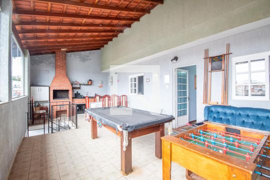 Área comum de casa para alugar com 3 quartos, 320m² em Helena Maria, Osasco