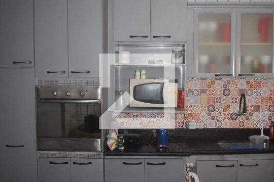 Cozinha  de casa para alugar com 10 quartos, 800m² em Praia do Flamengo, Salvador