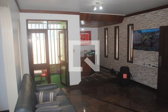 Sala  de casa para alugar com 10 quartos, 800m² em Praia do Flamengo, Salvador