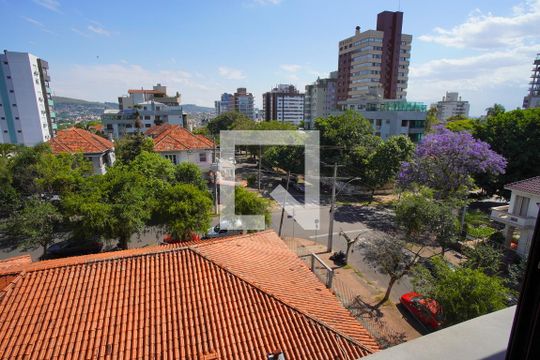 Sala - Vista de apartamento à venda com 2 quartos, 95m² em Petrópolis, Porto Alegre