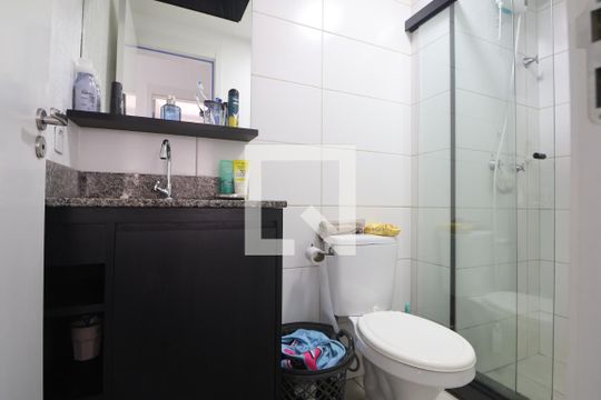 Banheiro de apartamento para alugar com 2 quartos, 45m² em Estância Velha, Canoas