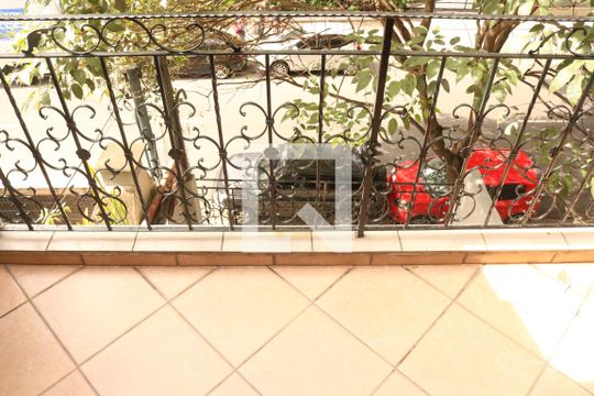 Varanda - Quarto 01 de casa para alugar com 4 quartos, 210m² em Perdizes, São Paulo