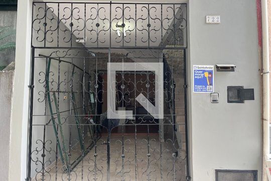 Fachada de casa para alugar com 4 quartos, 210m² em Perdizes, São Paulo