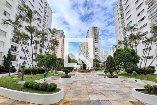 Fachada de apartamento à venda com 3 quartos, 100m² em Vila Mariana, São Paulo