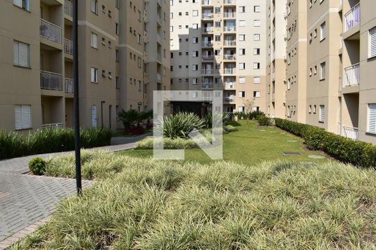 Área comum de apartamento para alugar com 2 quartos, 54m² em Tingui, Curitiba