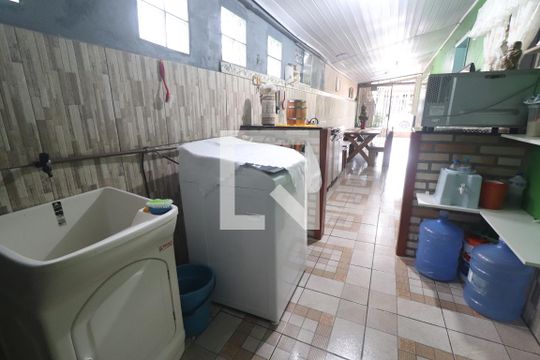 Área de Serviço de casa à venda com 3 quartos, 370m² em Canudos, Novo Hamburgo
