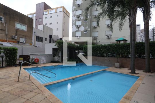 Área comum - Piscina de apartamento à venda com 2 quartos, 68m² em Centro, Canoas