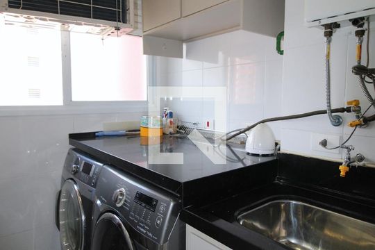 Área de Serviço de apartamento à venda com 2 quartos, 63m² em Vila Olímpia, São Paulo