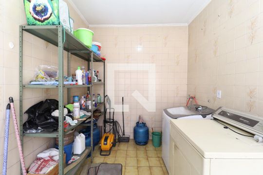 Área de serviço de casa à venda com 5 quartos, 324m² em Vila Nelson, São Paulo