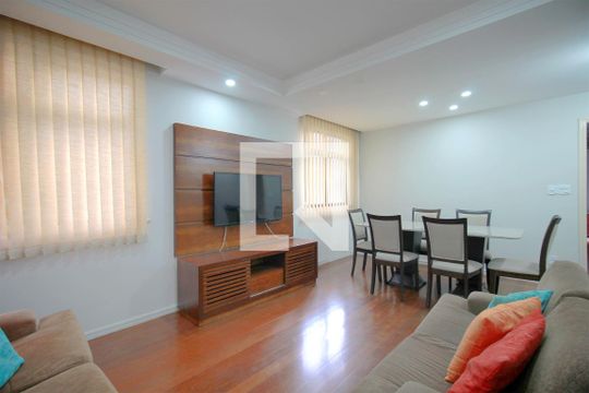 Apartamento para alugar com 3 quartos, 120m² em Cruzeiro, Belo Horizonte