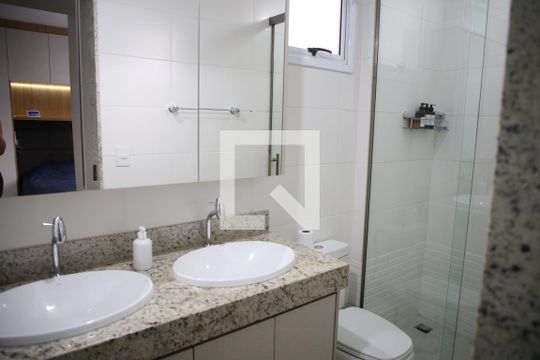 Banheiro - Quarto de apartamento para alugar com 3 quartos, 75m² em Setor Bueno, Goiânia