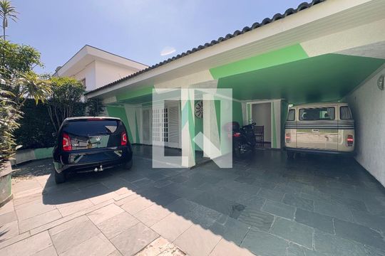 Garagem de casa para alugar com 4 quartos, 500m² em Campestre, Santo André