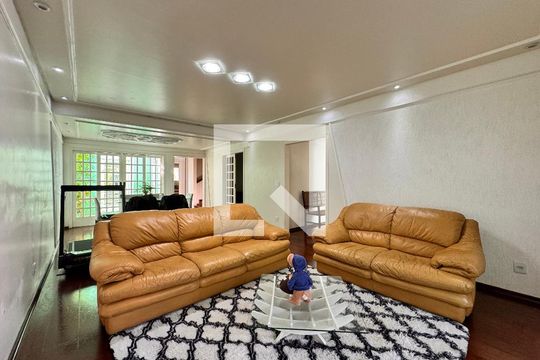 Casa para alugar com 4 quartos, 500m² em Campestre, Santo André
