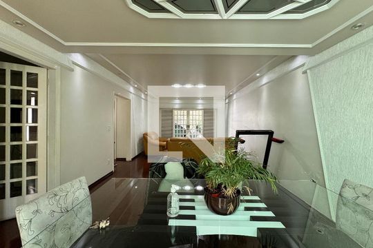 Sala de casa para alugar com 4 quartos, 500m² em Campestre, Santo André