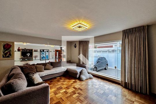 Sala de casa à venda com 4 quartos, 250m² em Santo Amaro, São Paulo