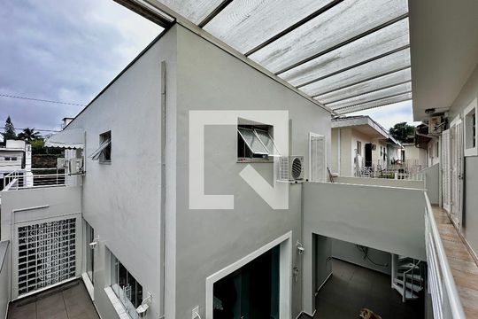 Vista Superior Fundos de casa à venda com 4 quartos, 250m² em Santo Amaro, São Paulo