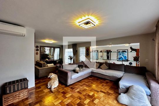 Sala de casa à venda com 4 quartos, 250m² em Santo Amaro, São Paulo