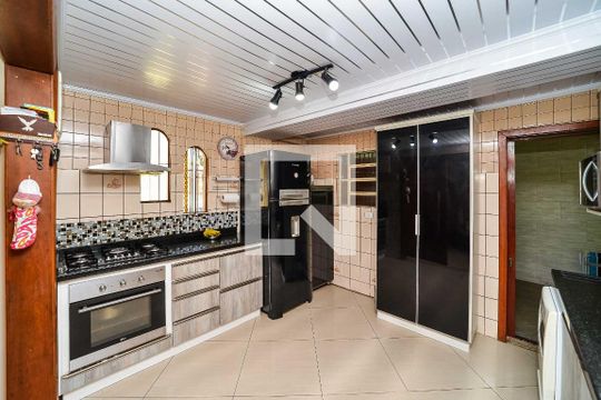 Cozinha de casa à venda com 3 quartos, 170m² em Santa Rosa de Lima, Porto Alegre