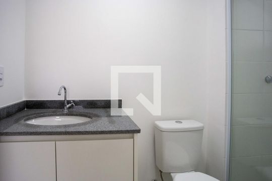 Banheiro de apartamento à venda com 2 quartos, 44m² em Centro, Diadema