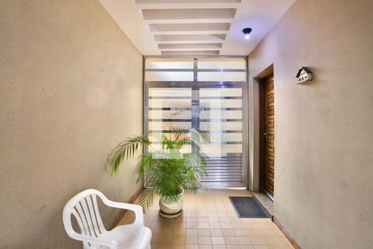 Corredor de casa à venda com 3 quartos, 120m² em Vila Invernada, São Paulo
