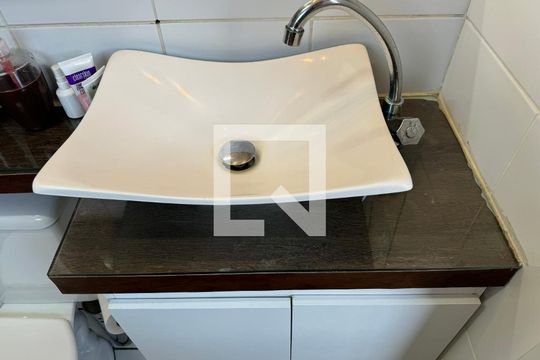 Suíte - Banheiro de casa de condomínio à venda com 3 quartos, 85m² em Vargem Pequena, Rio de Janeiro