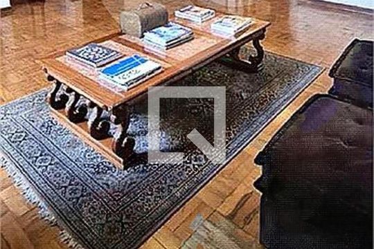 Casa à venda com 4 quartos, 400m² em Pacaembu, São Paulo