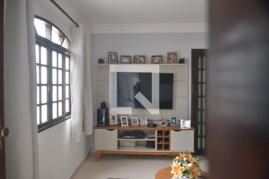 Sala de casa à venda com 2 quartos, 186m² em Vila Curuçá, Santo André