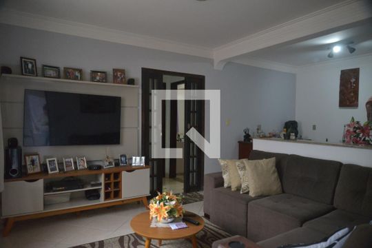 Sala de casa à venda com 2 quartos, 186m² em Vila Curuçá, Santo André