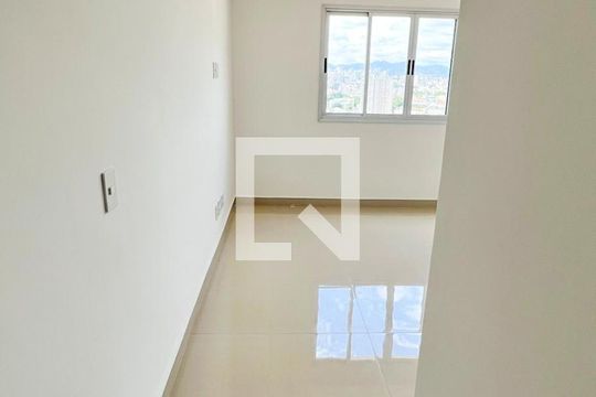 Sala de apartamento à venda com 2 quartos, 58m² em Carlos Prates, Belo Horizonte