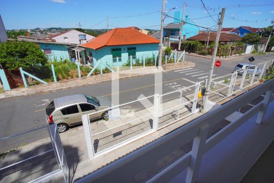 Quarto 1 Varanda - Segundo Andar de casa para alugar com 2 quartos, 100m² em Rubem Berta, Porto Alegre