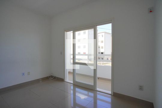 Quarto 1 - Segundo Andar de casa para alugar com 2 quartos, 100m² em Rubem Berta, Porto Alegre