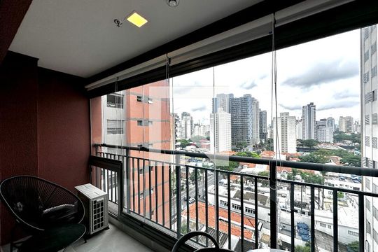 Sacada de casa para alugar com 1 quarto, 26m² em Santo Amaro, São Paulo