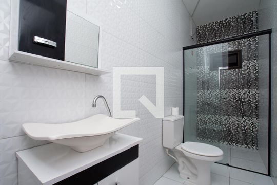 Banheiro Corredor de casa para alugar com 2 quartos, 130m² em Vila Paraiso, Guarulhos