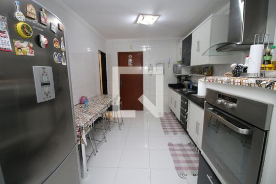 Cozinha de apartamento à venda com 3 quartos, 110m² em Vista Alegre, Rio de Janeiro