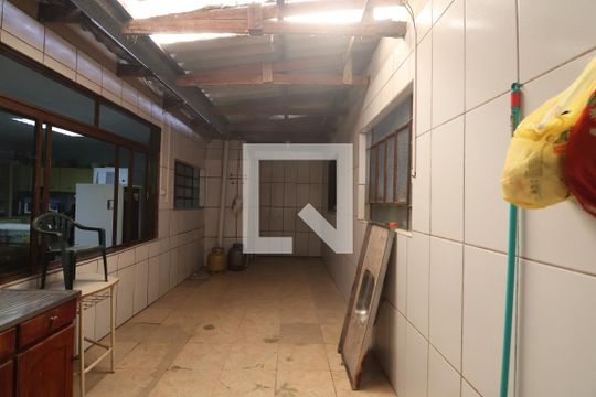 Área de Serviço de casa à venda com 4 quartos, 239m² em Estância Velha, Canoas