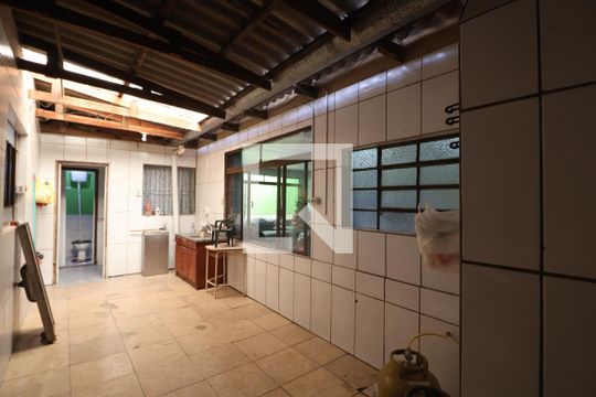 Área de Serviço de casa à venda com 4 quartos, 239m² em Estância Velha, Canoas