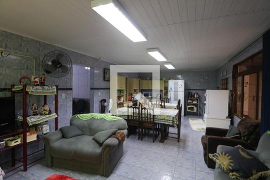 Casa à venda com 4 quartos, 239m² em Estância Velha, Canoas