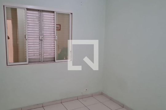 Quarto de casa à venda com 3 quartos, 120m² em Vila Ester (zona Norte), São Paulo